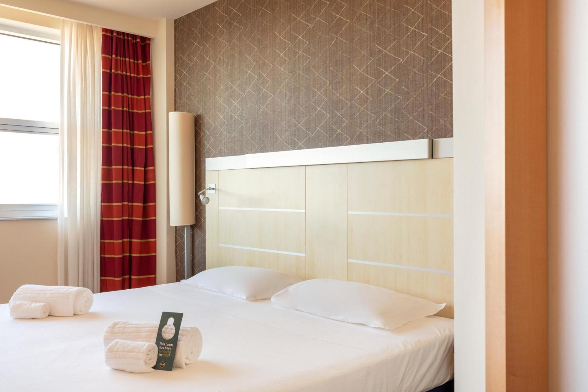B&B Hotel Cherasco Langhe Екстер'єр фото