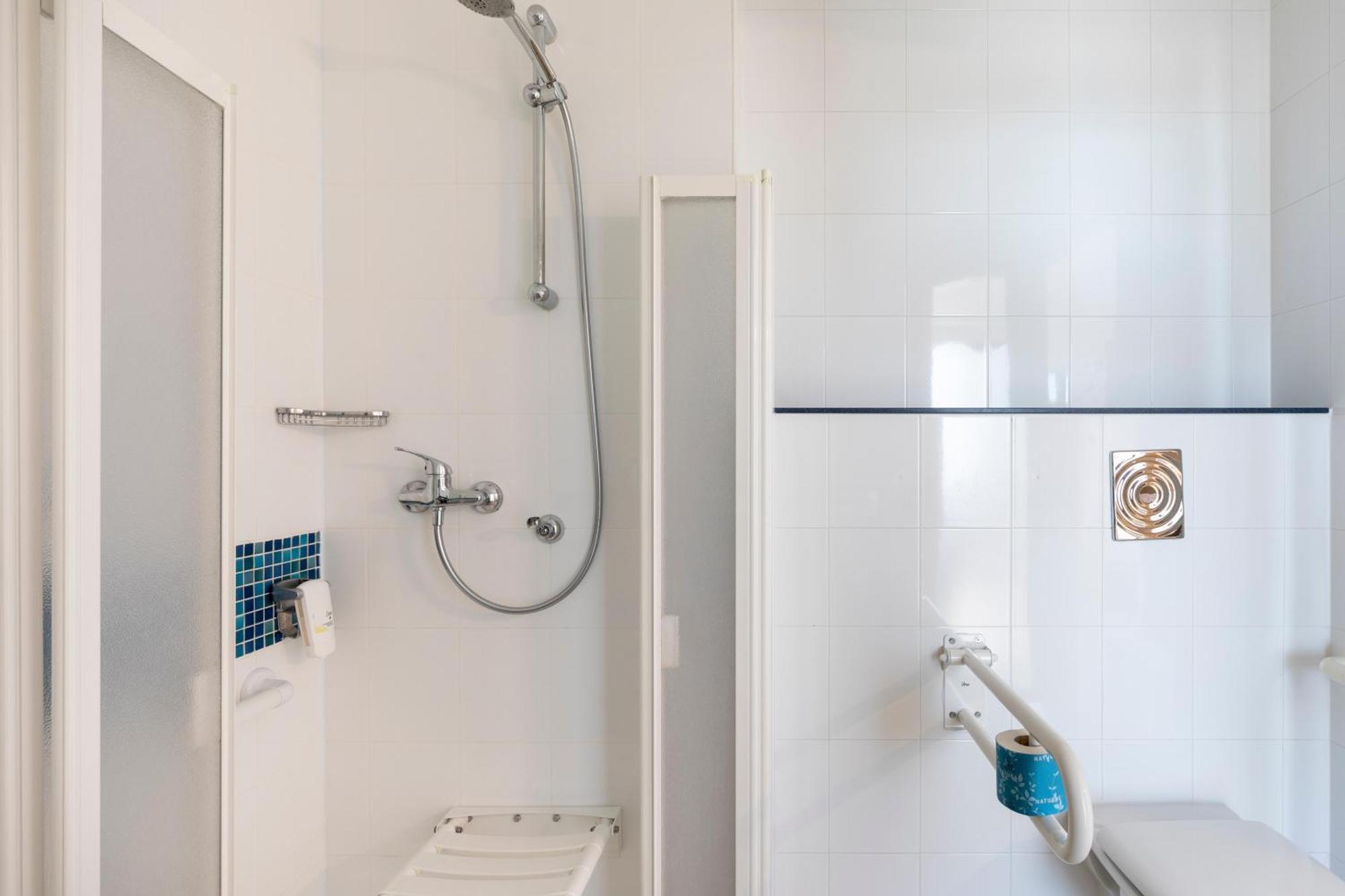 B&B Hotel Cherasco Langhe Екстер'єр фото