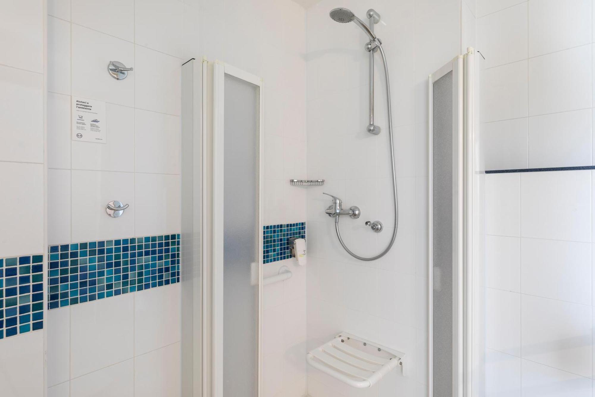B&B Hotel Cherasco Langhe Екстер'єр фото