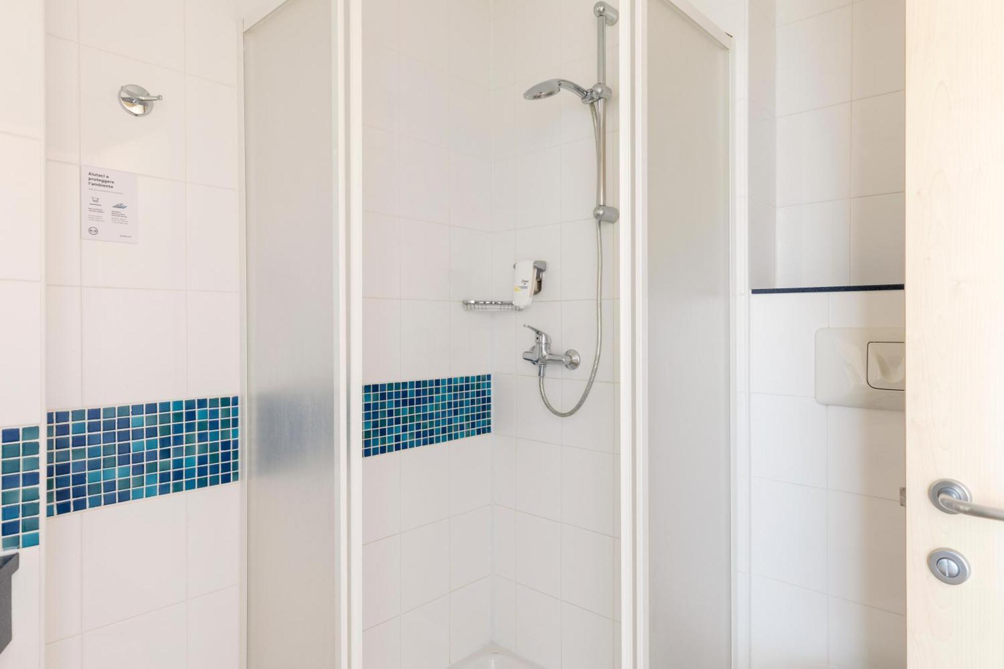 B&B Hotel Cherasco Langhe Екстер'єр фото