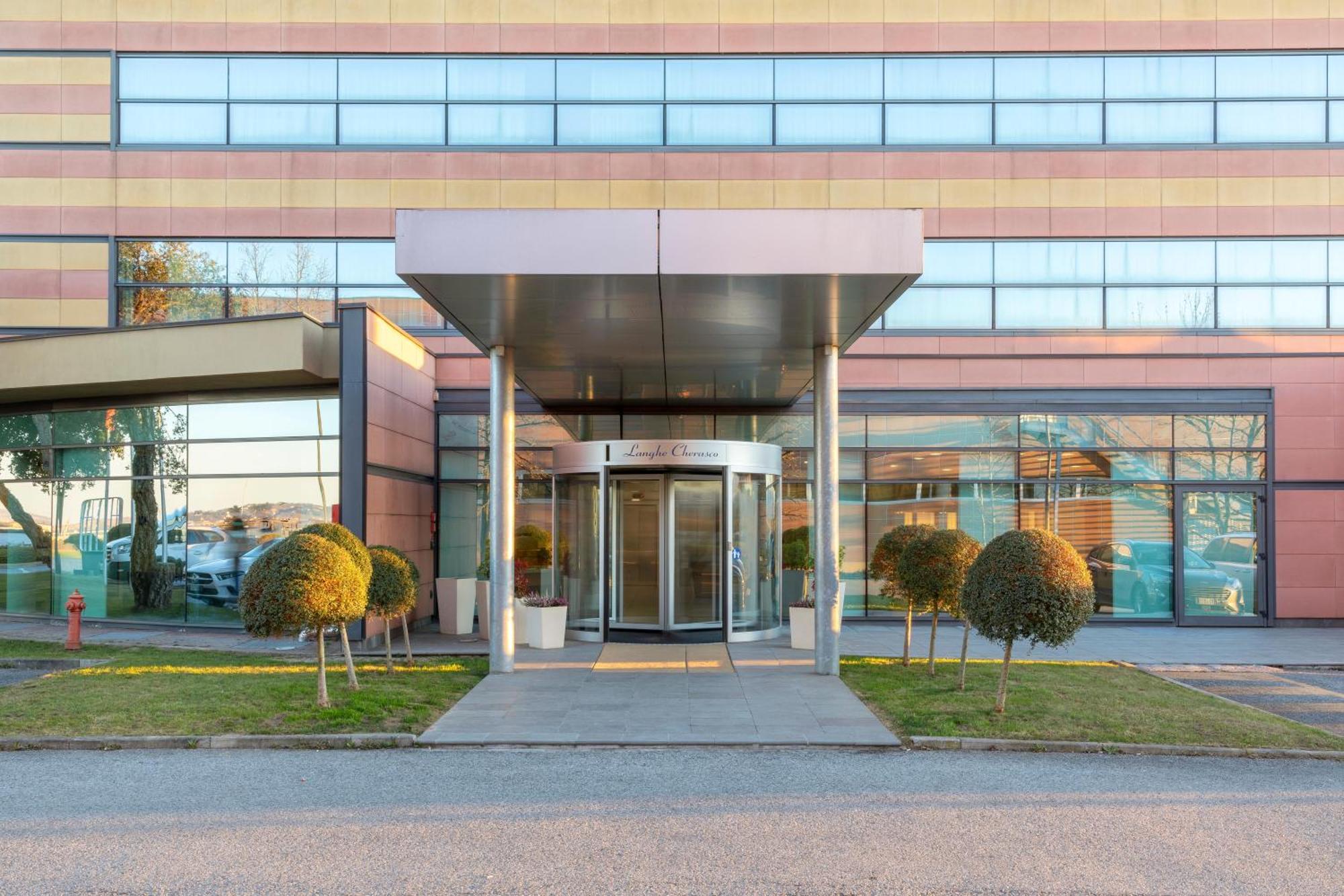 B&B Hotel Cherasco Langhe Екстер'єр фото
