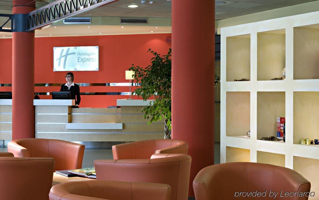 B&B Hotel Cherasco Langhe Екстер'єр фото