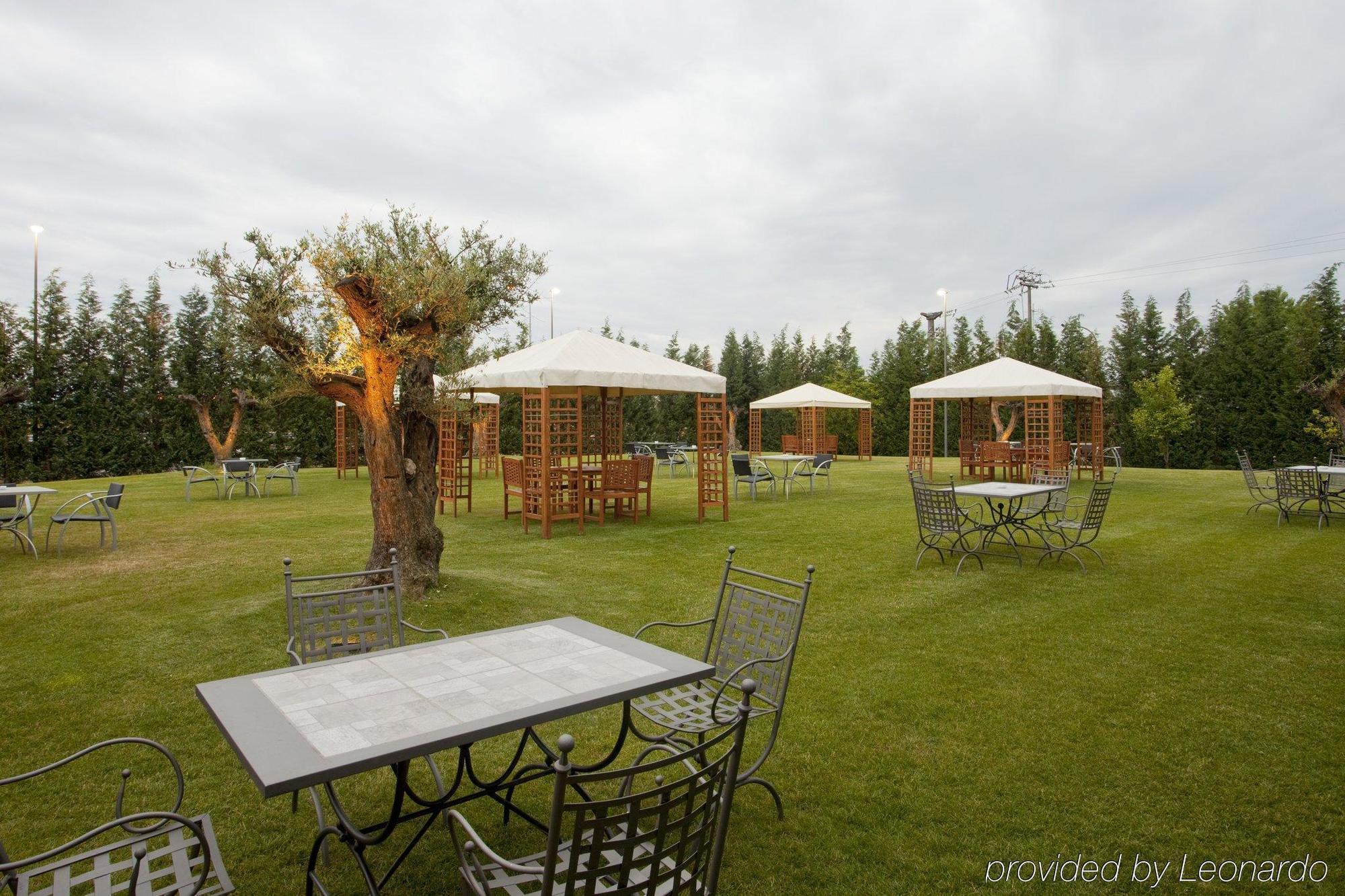 B&B Hotel Cherasco Langhe Екстер'єр фото